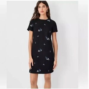 Ann Taylor Embroidered Floral Tweed Shift Dress size 14- NEW!